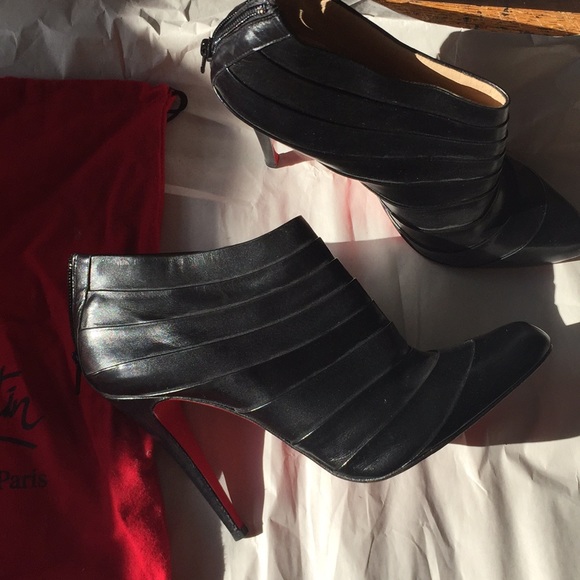 NEW Christian Louboutin Black Leather Booties - Picture 5 of 6